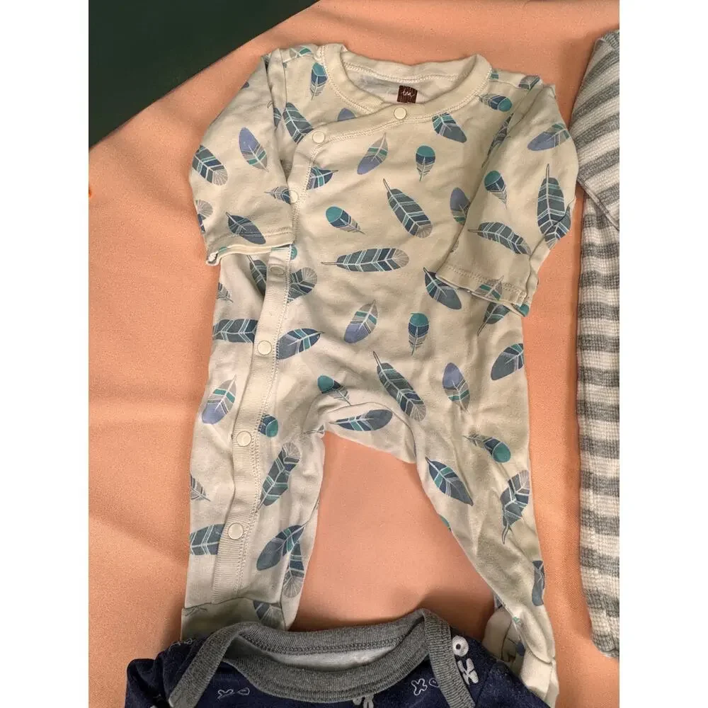 Baby Boy Newborn Sleepers Bundle 7 Pc Footed Pajamas Hooded Romper Lot SKU #950